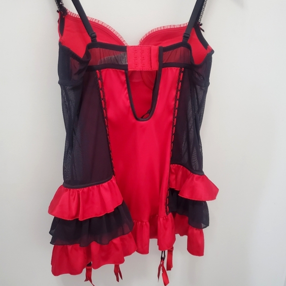 La Senza Red Satin Linergie Set in Size Small NWT - Picture 5 of 9